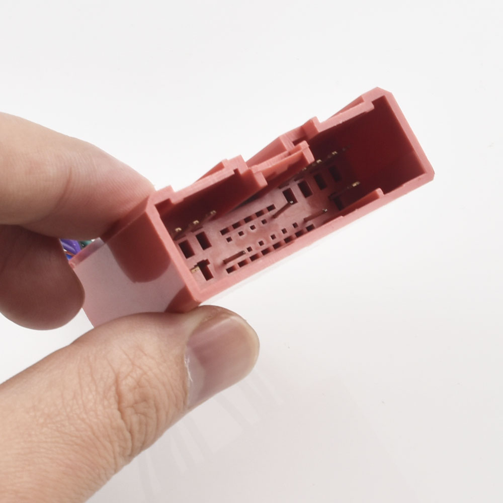 Samochodowy adapter wtyczki IS – Audio Music Interface recenzja i cena